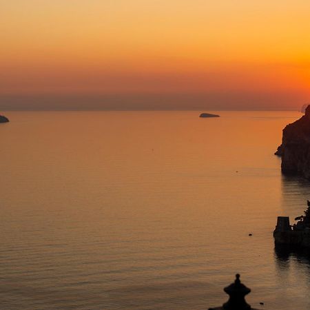 Apartamento Aria Di Mare,Near Elevator, Few Steps, Parking, Garden Positano Exterior foto