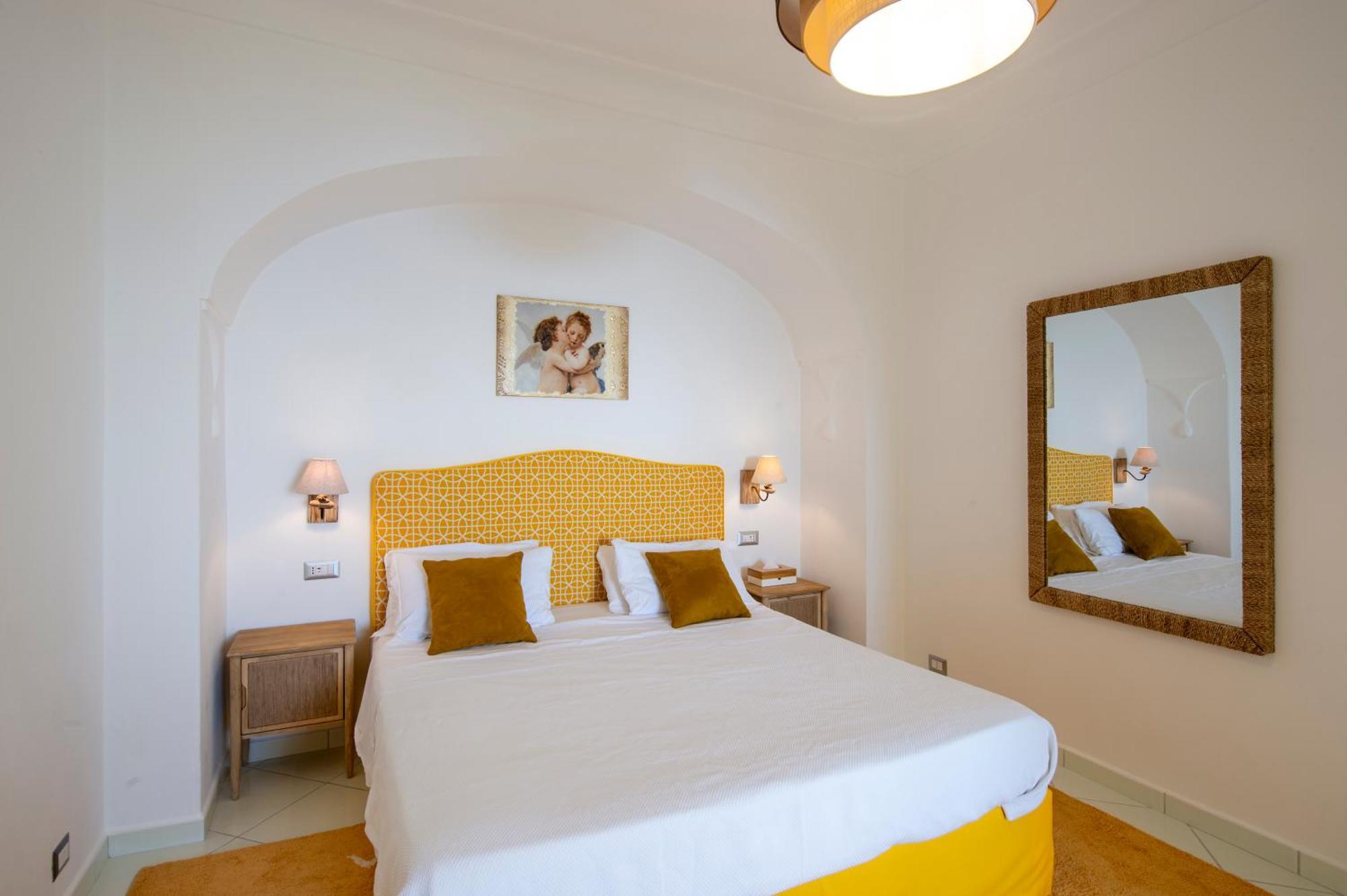 Apartamento Aria Di Mare,Near Elevator, Few Steps, Parking, Garden Positano Exterior foto